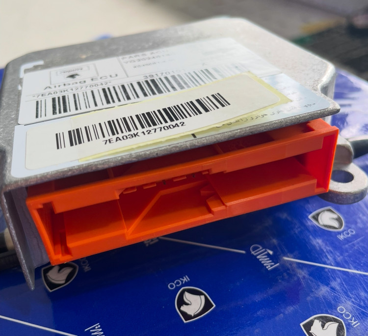 یونیت ایربگ پارس تک ایربگ کروز با لیبل ایساکو yg20240160yg20240160