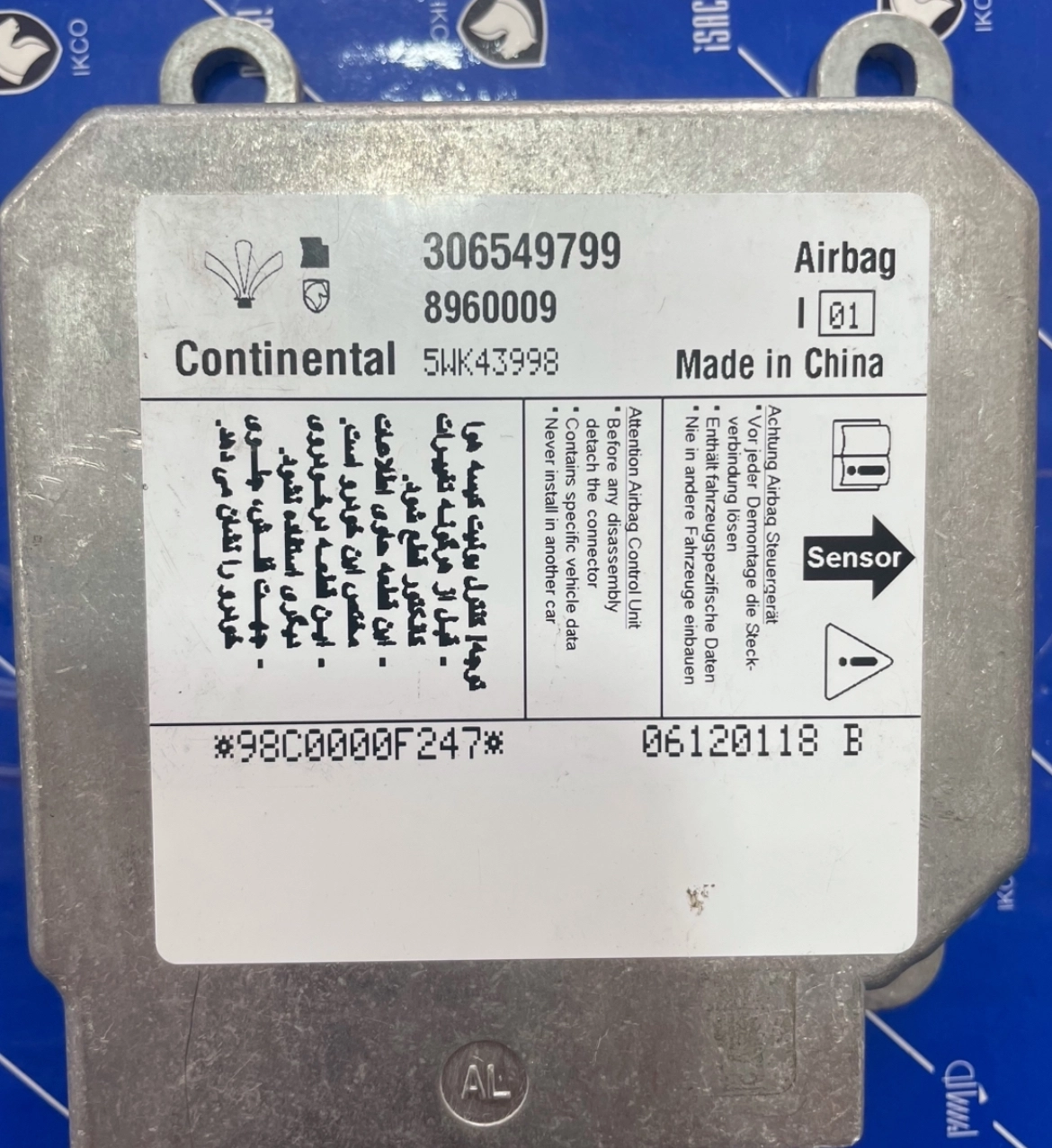 واحد کنترل الکترونیک(یونیت ایربگ) ACU دنا و سورن 8960009 عماد با لیبل ایساکو