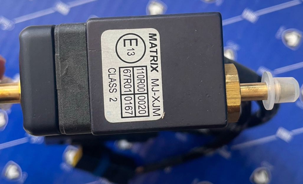 ریل سوخت پژو و سمند ماتریکس ایتالیایی اصلی مشکی بدون سنسور مپ لیبل ایساکو