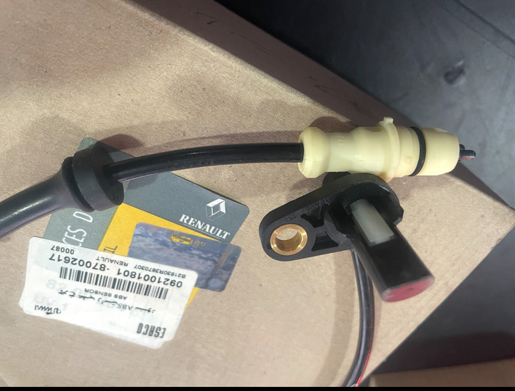 سنسور ABS چرخ عقب راست ال ۹۰(تندر90) اورجینال فرانسه لیبل ایساکو